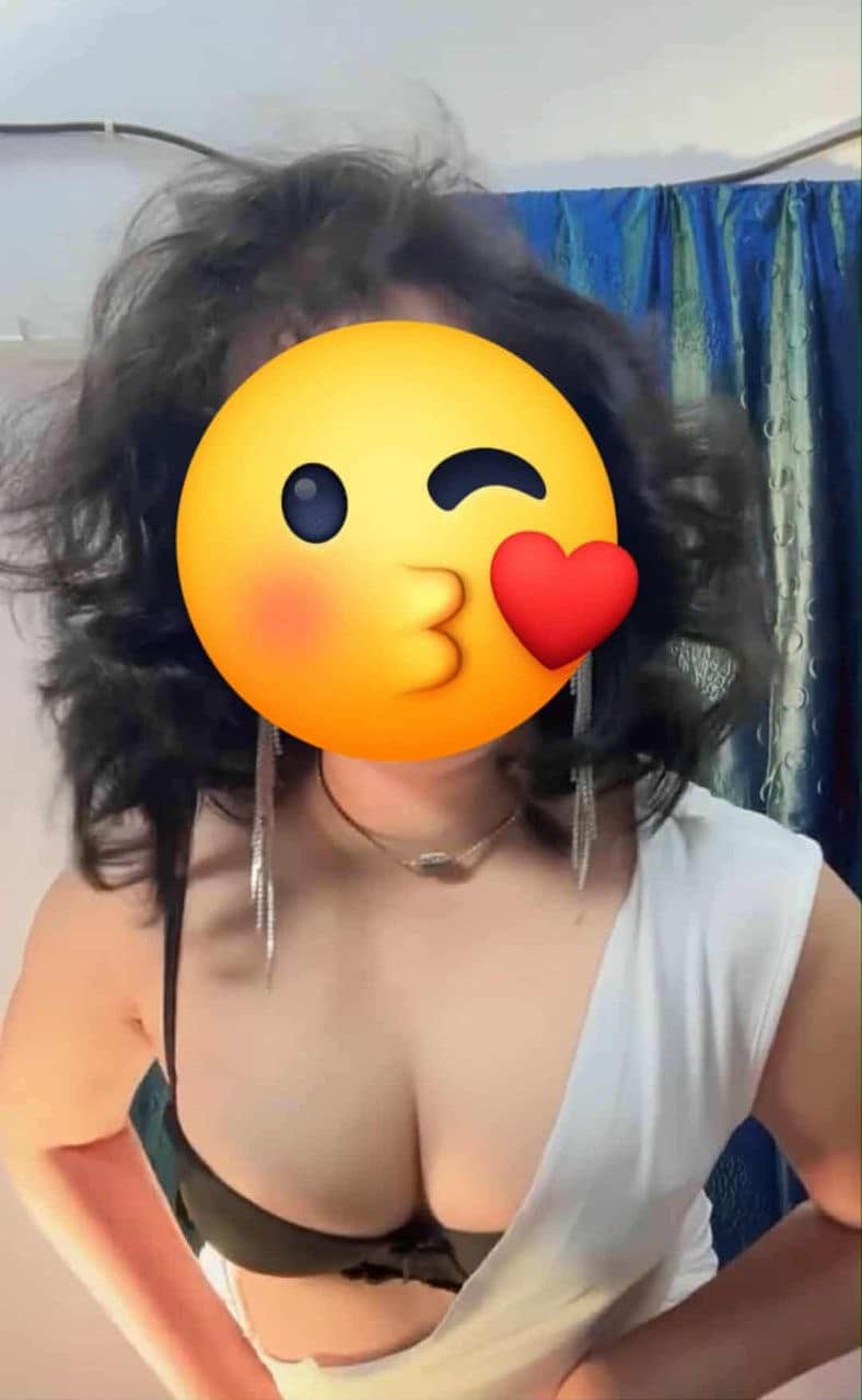 এশা গ্যালারি ছবি 2