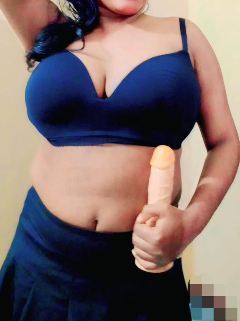 এশা প্রোফাইল প্রিভিউ
