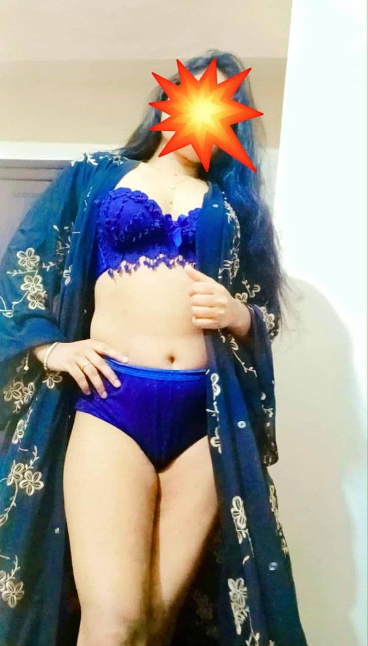 কিয়ারা প্রোফাইল ছবি